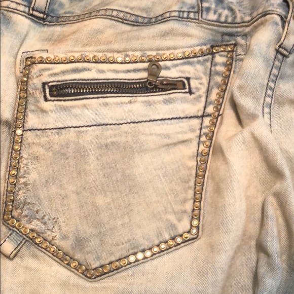 Robin Jeans - Picture 2 of 6